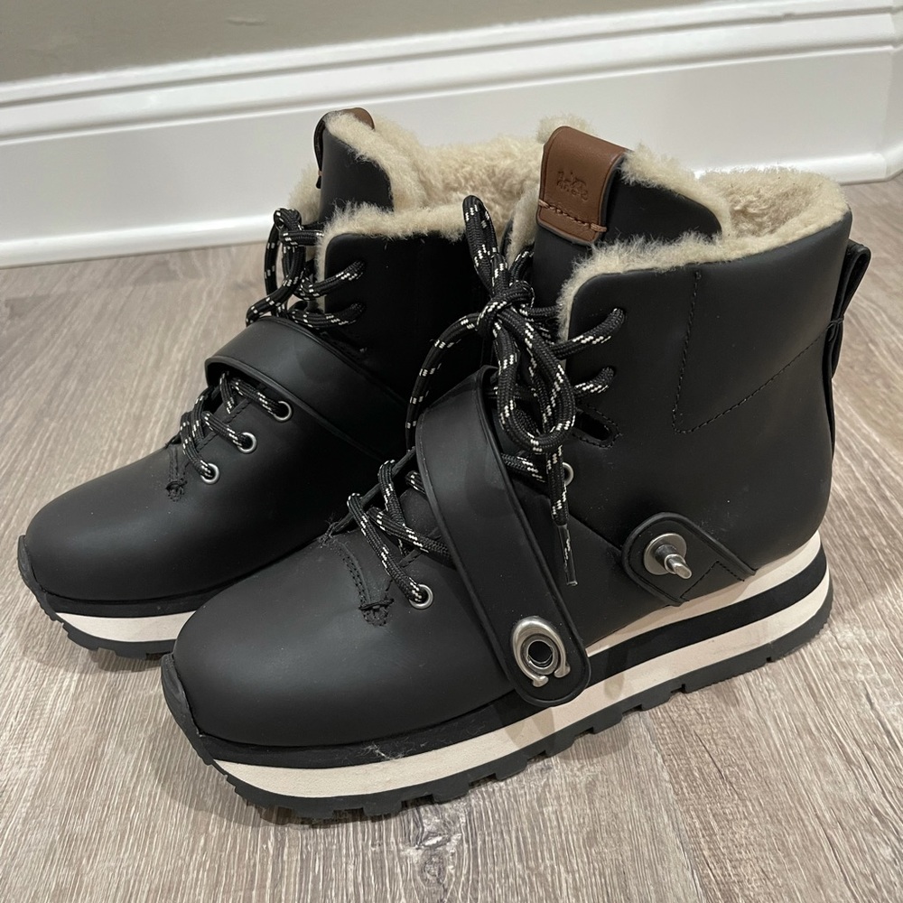 Coach women urban hiker boots 6.5